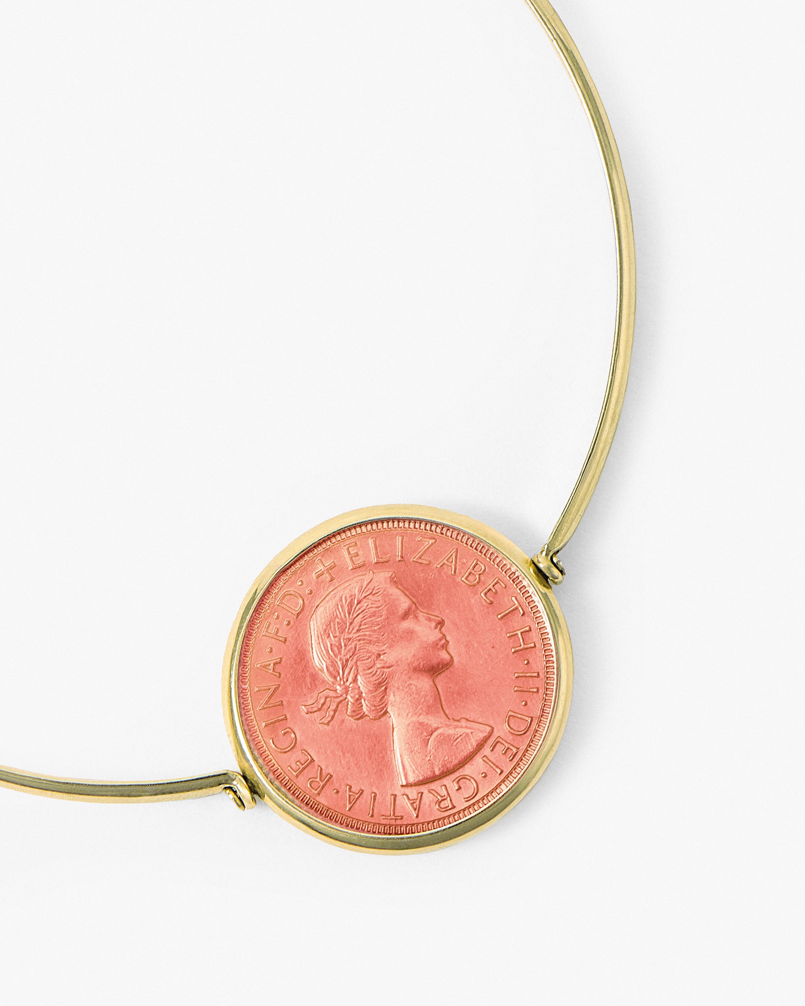 Fresca Bangle in 18K Yellow Gold