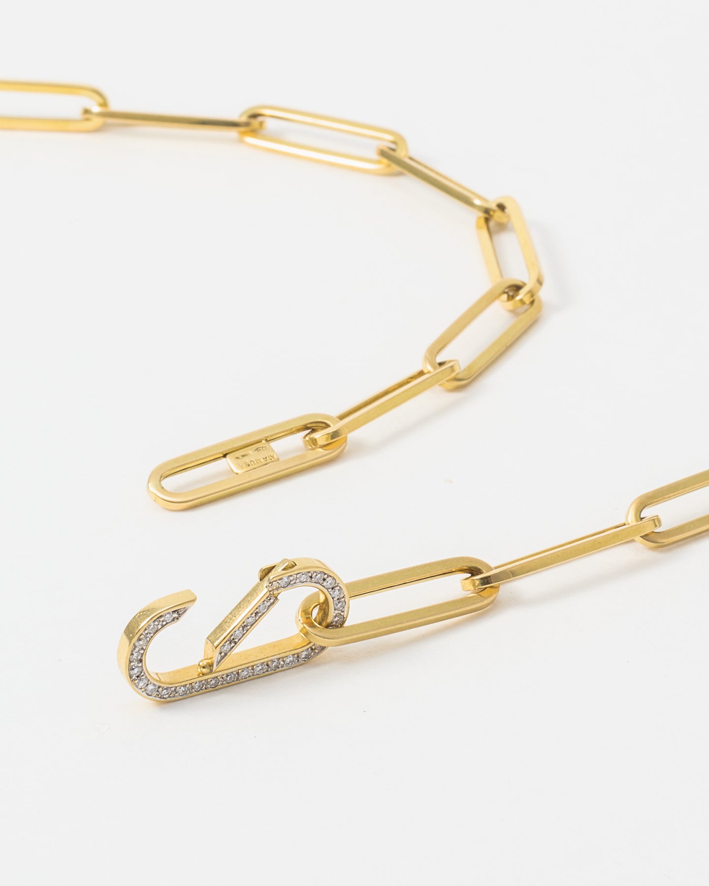 Fresca Chain Necklace with Diamond set Connector