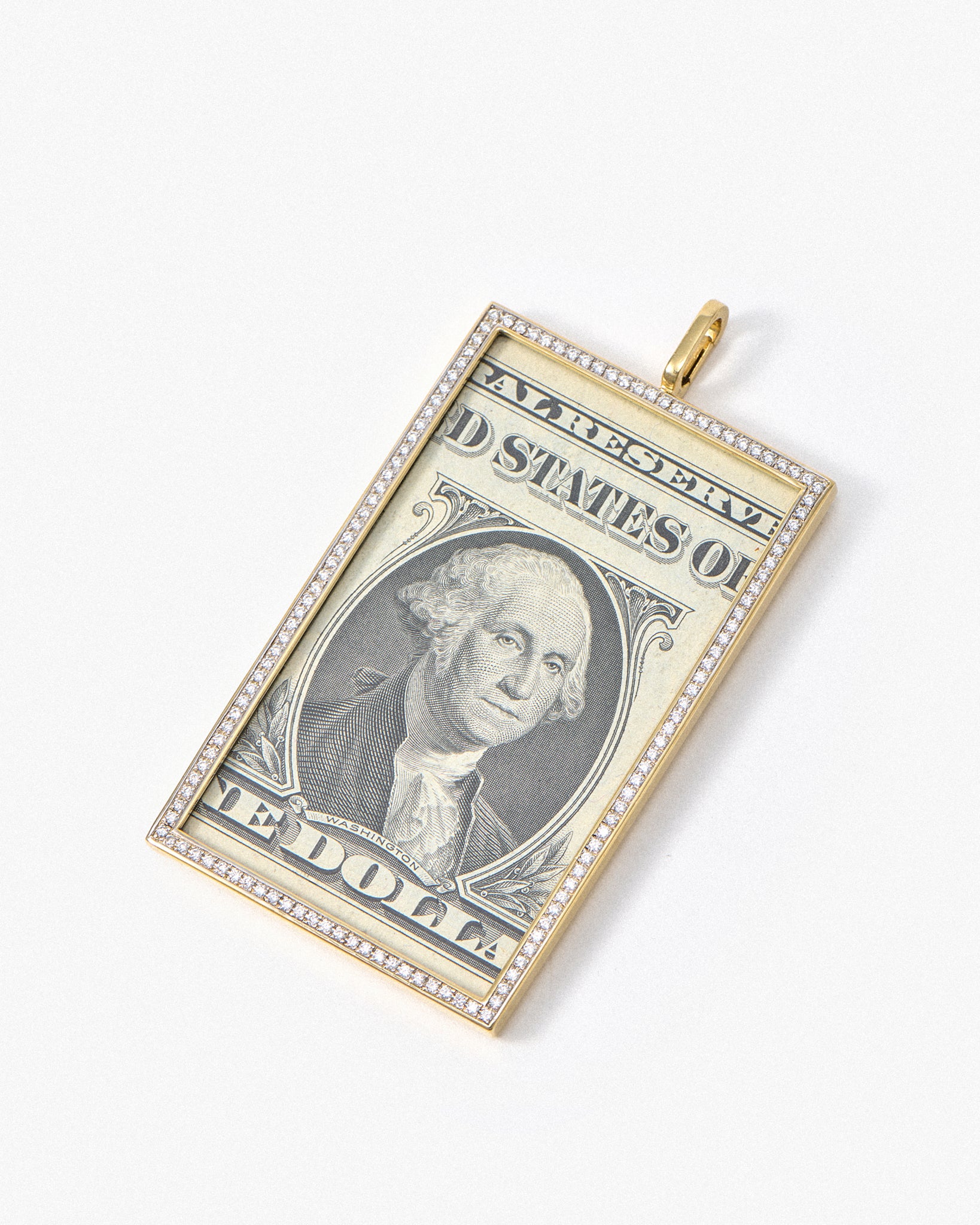 Dinai Medal in 18K Yellow Gold and Diamonds