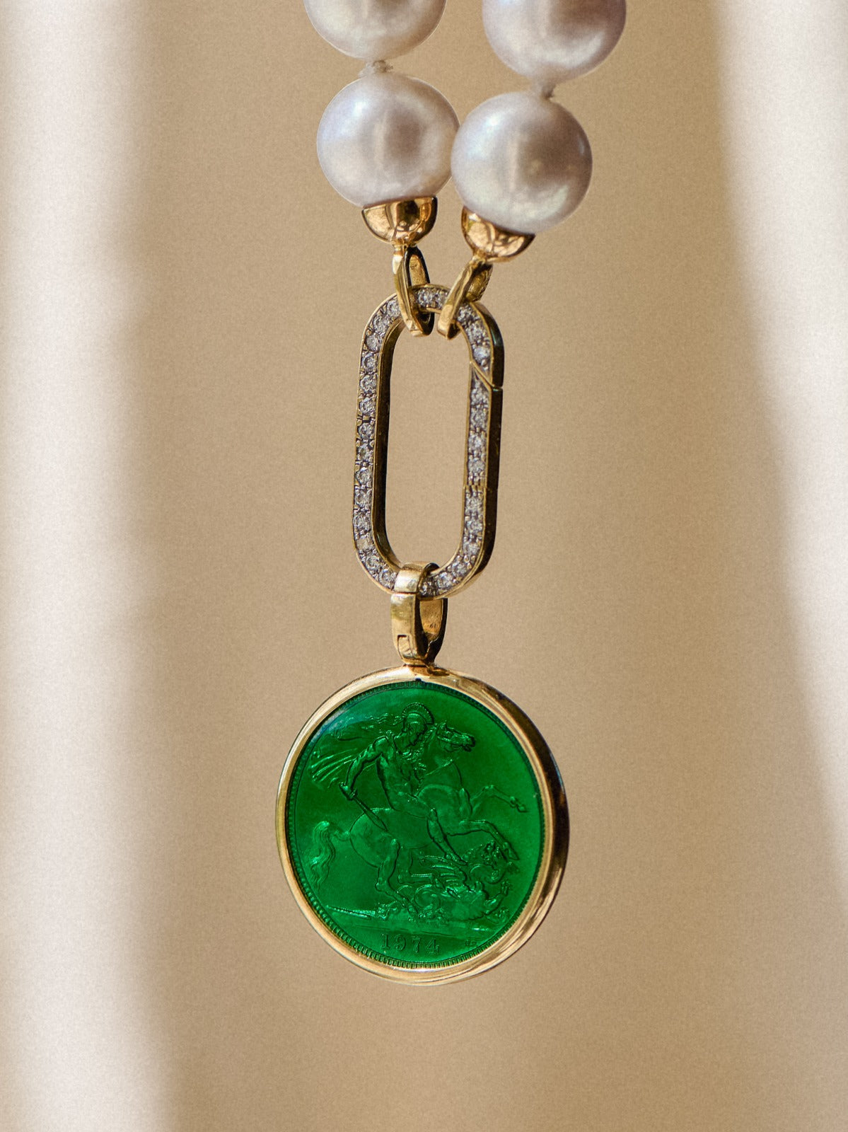 Fresca Pearl Necklace with Diamond set Connector